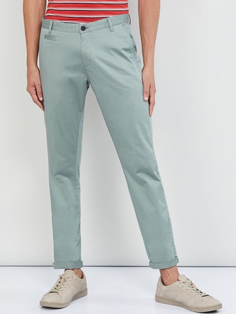 

max Men Green Regular Fit Solid Regular Trousers