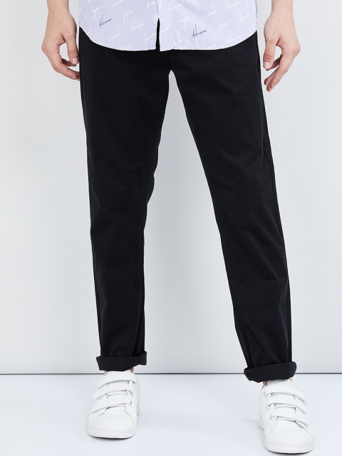 max Men Black Regular Fit Solid Regular Trousers