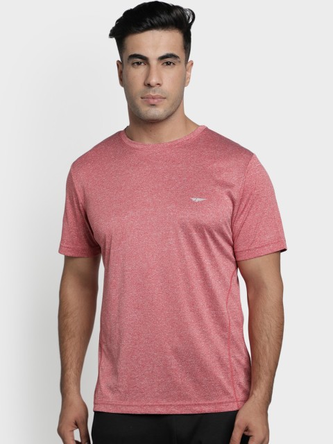 

Red Tape Men Red Solid Round Neck T-shirt