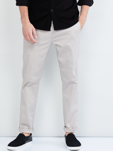 

max Men Grey Regular Fit Solid Chinos
