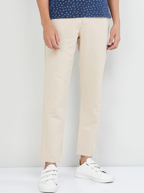 

max Men Beige Solid Regular Trousers