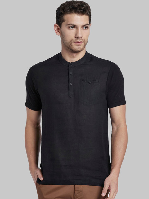 

Parx Men Black Solid Mandarin Collar T-shirt