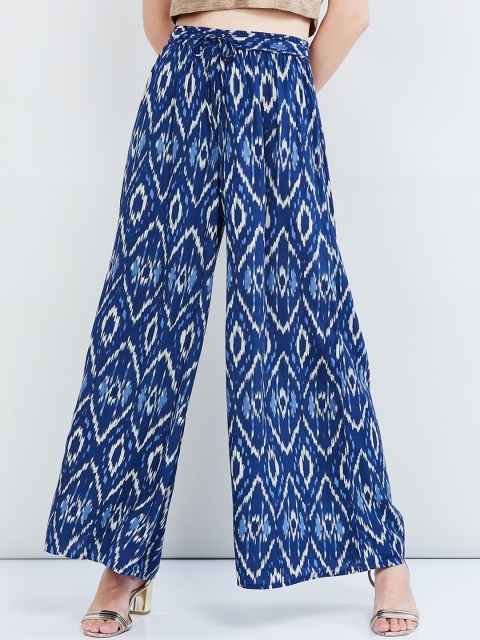 

max Women Blue Printed Wide Leg Palazzos