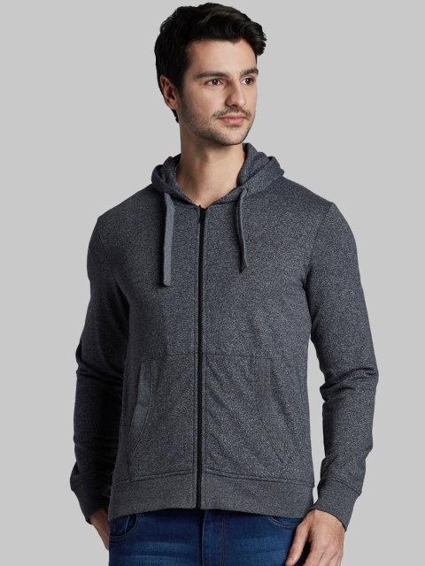 

Parx Men Black Solid Hooded Sweatshirt