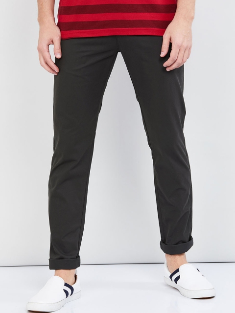 

max Men Grey Skinny Fit Solid Chinos