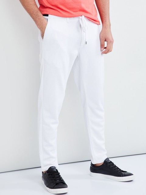 

max Men Off-White Regular Fit Solid Chinos
