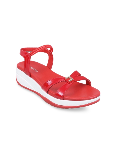 

Metro Girls Red & White Colourblocked Heels