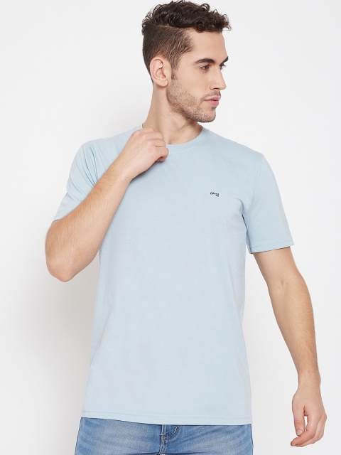 

Okane Men Blue Solid Round Neck T-shirt