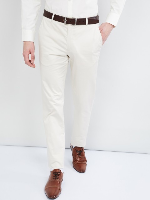 

max Men Cream-Coloured Solid Regular Trousers