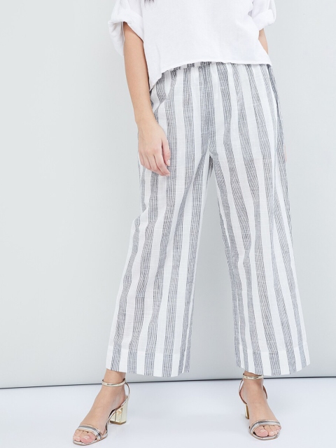 

max Women Off-White & Grey Striped Wide Leg Palazzos