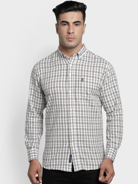 

Red Tape Men Off-White & Brown Regular Fit Checked Casual Shirt