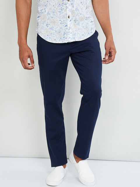 

max Men Navy Blue Solid Chinos