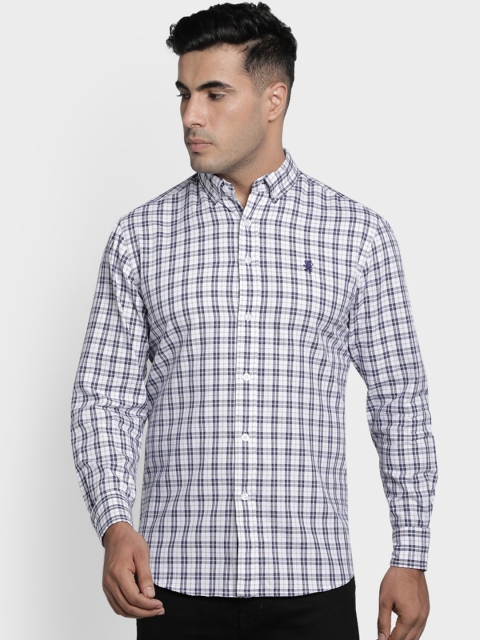 

Red Tape Men Navy Blue & White Regular Fit Checked Casual Shirt