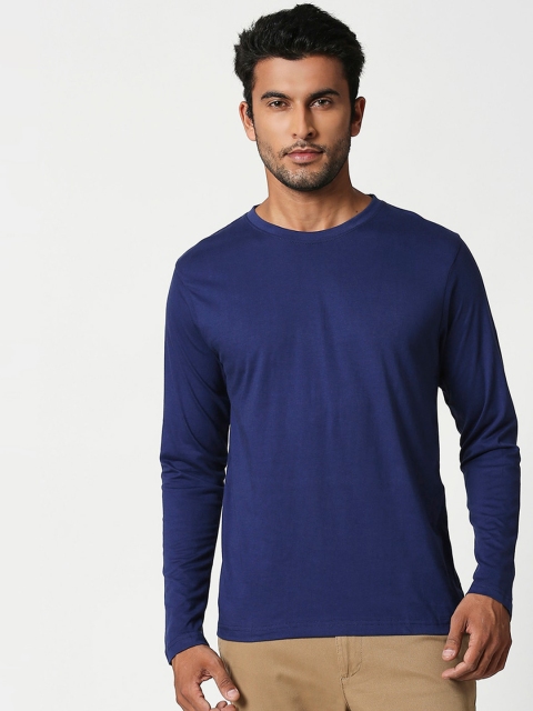 

Bewakoof Men Blue Round Neck T-shirt