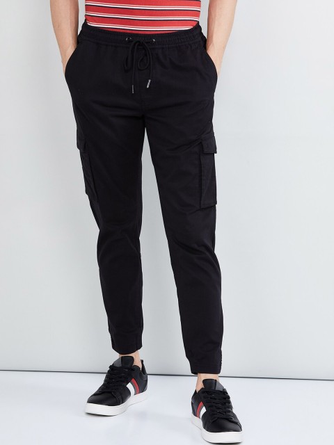 

max Men Black Regular Fit Solid Joggers