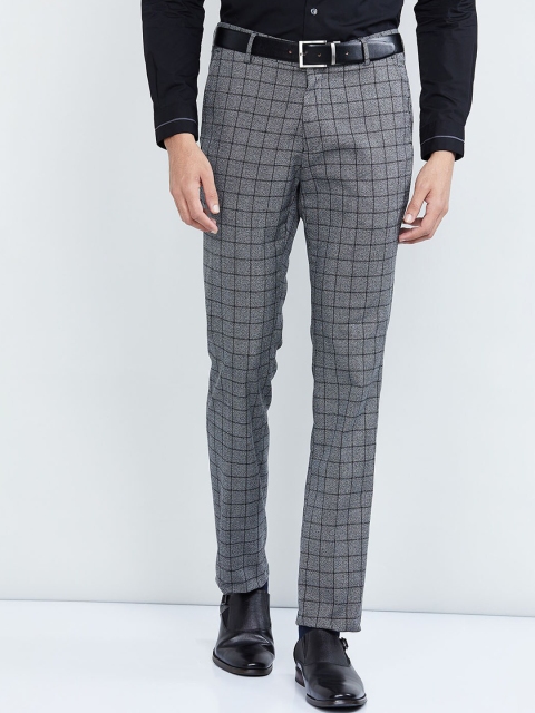 

max Men Grey & Black Regular Fit Checked Formal Trousers