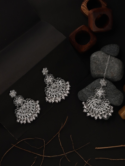 

Mali Fionna Silver-Toned & White Stone-Studded Beaded Jewellery Set