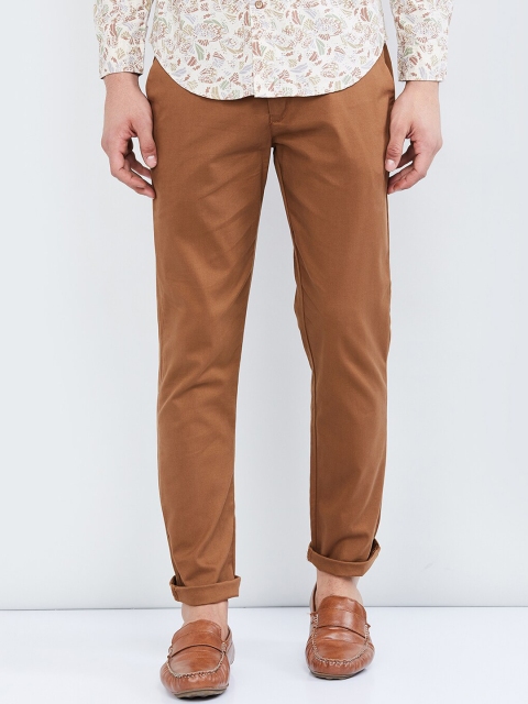 

max Men Brown Regular Fit Solid Chinos