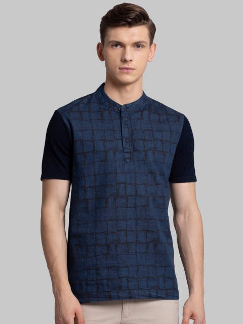 

Parx Men Navy Blue & Brown Printed Mandarin Collar T-shirt
