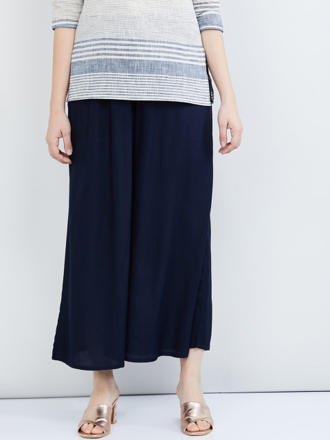 

max Women Navy Blue Solid Wide Leg Palazzos