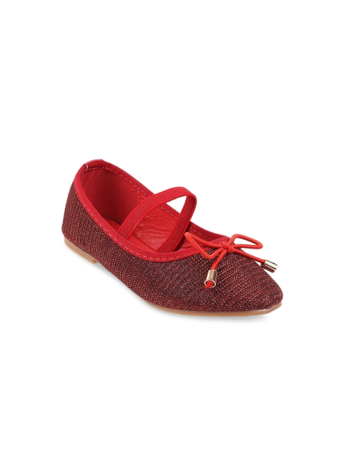 

Metro Girls Red Solid Ballerinas