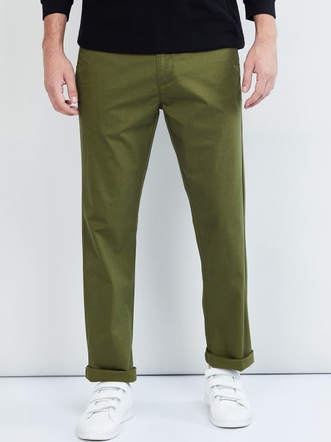

max Men Green Regular Fit Solid Chinos