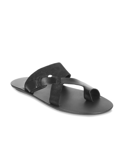 

Metro Men Black Leather Comfort Sandals