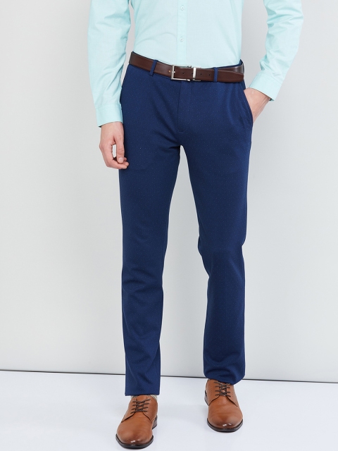 

max Men Blue Solid Regular Fit Chinos