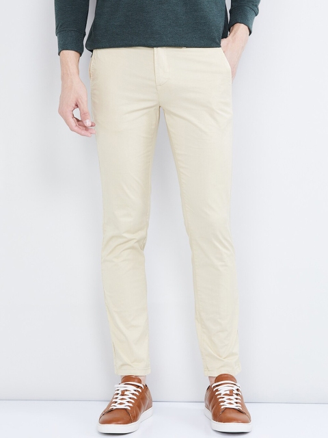 

max Men Cream-Coloured Regular Fit Solid Chinos