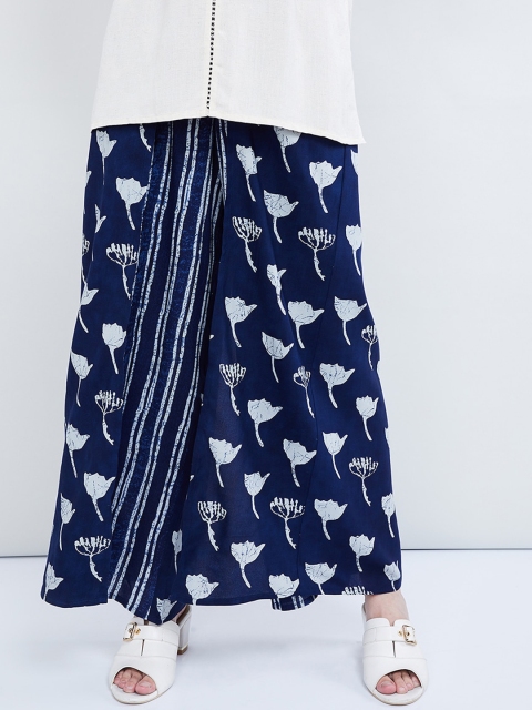 

max Women Navy Blue & White Printed Wide Leg Palazzos