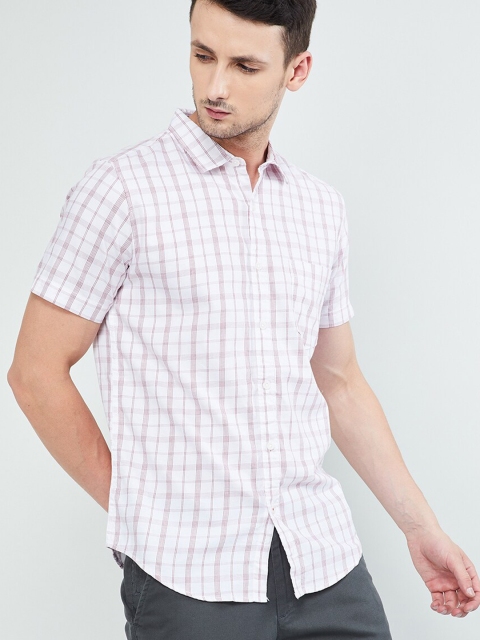 

max Men White & Red Regular Fit Checked Casual Shirt