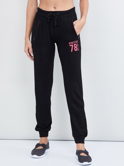 

max Women Charcoal Grey Solid Slim-Fit Joggers