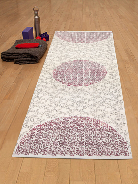 

Rajasthan Decor Off-White & Red Anti Skid Block Print Cotton Yoga Mat