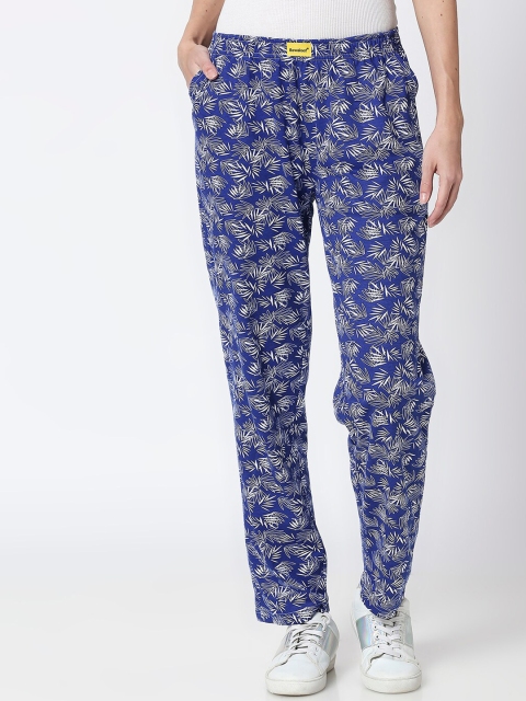 

Bewakoof; Blue Summer Vibes Blue Knitted Pyjamas