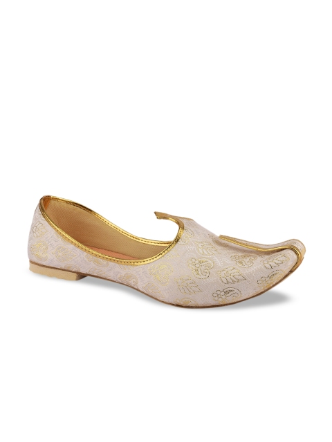 

DESI COLOUR Men Off-White Mojaris