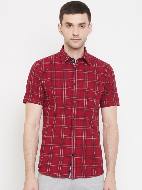 

Crimsoune Club Men Red Slim Fit Checked Casual Shirt