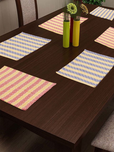 

KLOTTHE Set of 6 Yellow Printed Table Mats