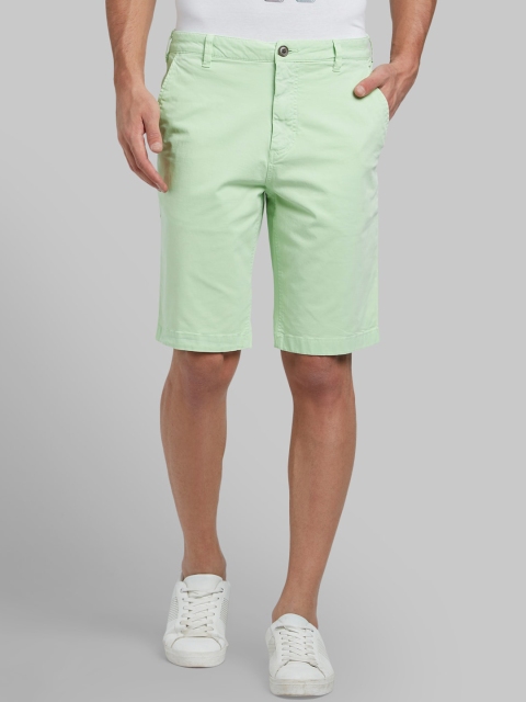 

Parx Men Green Solid Regular Fit Shorts