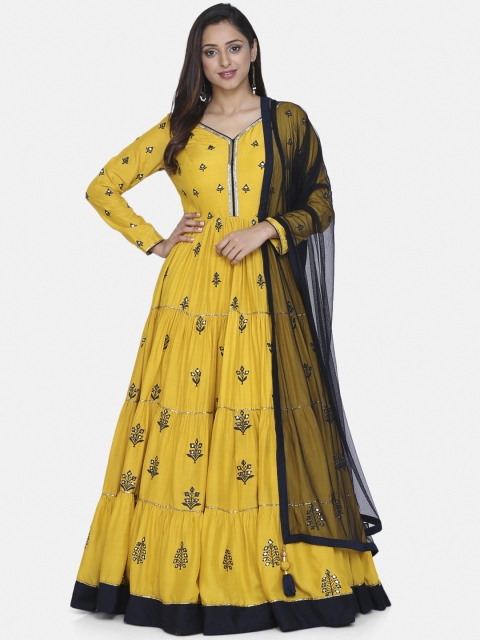 

BOMBAY SELECTIONS Women Yellow & Black Embroidered Kurta with Churidar & Dupatta