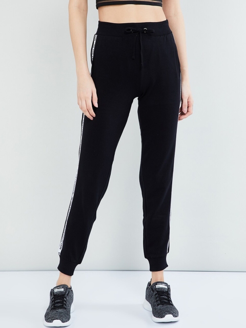 

max Women Black Solid Slim-Fit Joggers