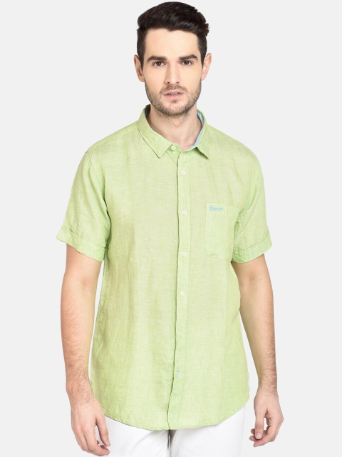 

Basics Men Green Slim Fit Solid Casual Shirt