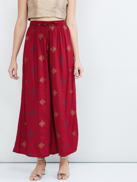 

max Women Red Printed Wide Leg Palazzos