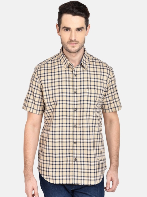 

Basics Men Beige & Off-White Slim Fit Checked Casual Shirt