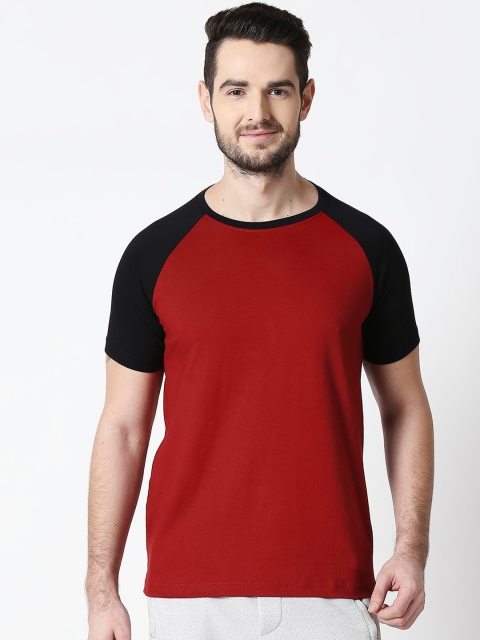 

Bewakoof Men Red & Black Raglan Sleeve T-shirt