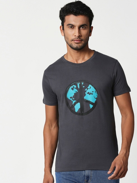 

Bewakoof Men Charcoal Grey Printed Round Neck T-shirt