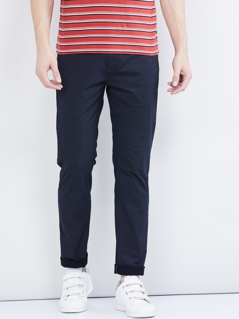 

max Men Navy Blue Regular Fit Solid Chinos