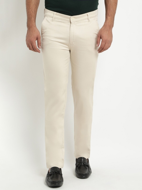 

COBB Men Cream-Coloured Slim Fit Solid Chinos