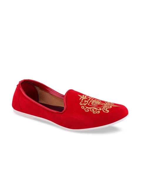 

DESI COLOUR Men Red Printed Mojaris