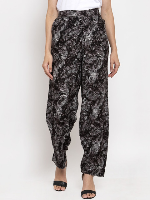 

TAG 7 Women Black & Grey Smart Regular Fit Printed Regular Trousers
