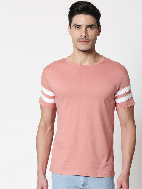 

Bewakoof Men Pink Solid Round Neck T-shirt